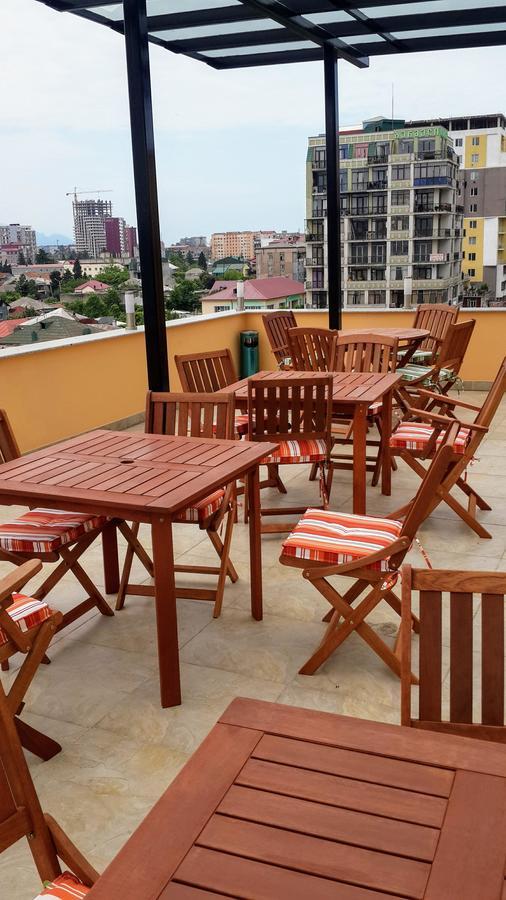 Blossom Hotel Батуми Экстерьер фото