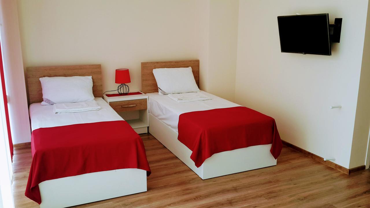 Blossom Hotel Батуми Экстерьер фото