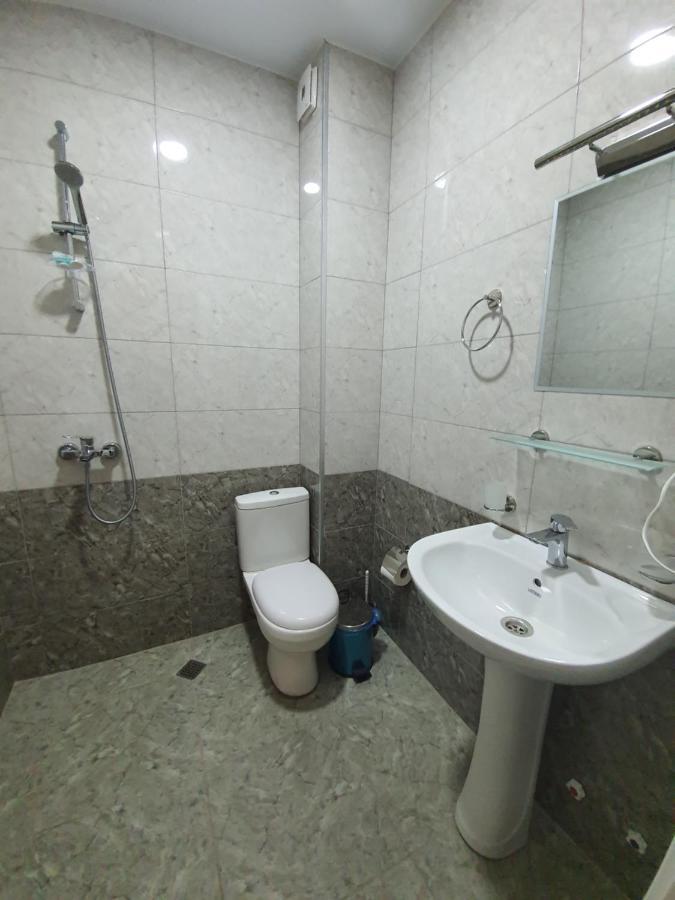 Blossom Hotel Батуми Экстерьер фото